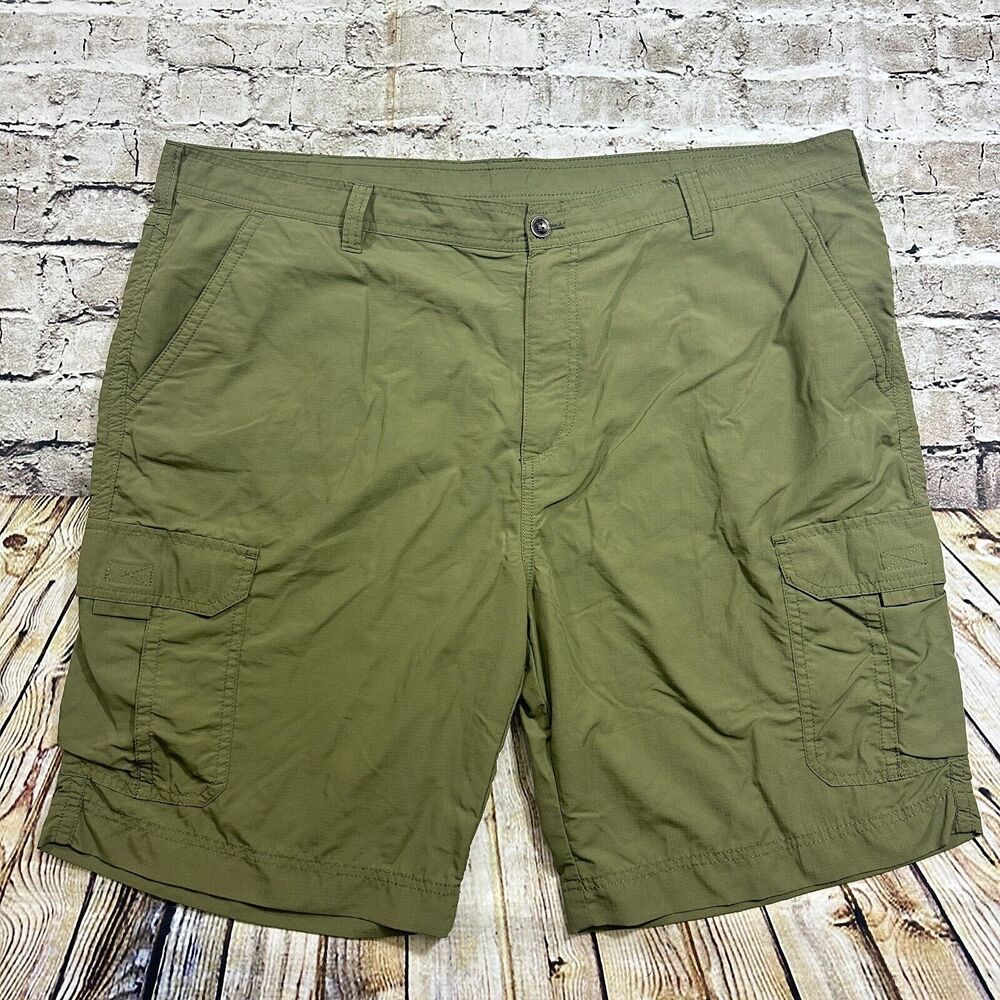 G.H. Bass & Co Shorts Men's Sz.42 Army Green Cargo Hiking Fishing‎ Lightweight